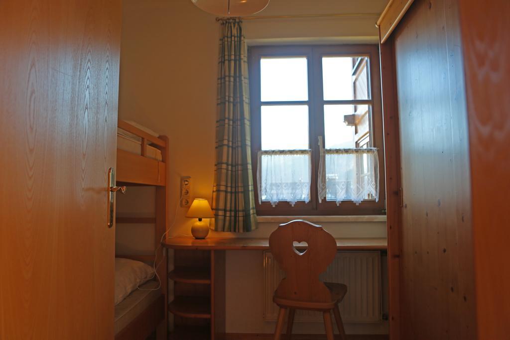 Haus Leopold Apartment Gosau Phòng bức ảnh